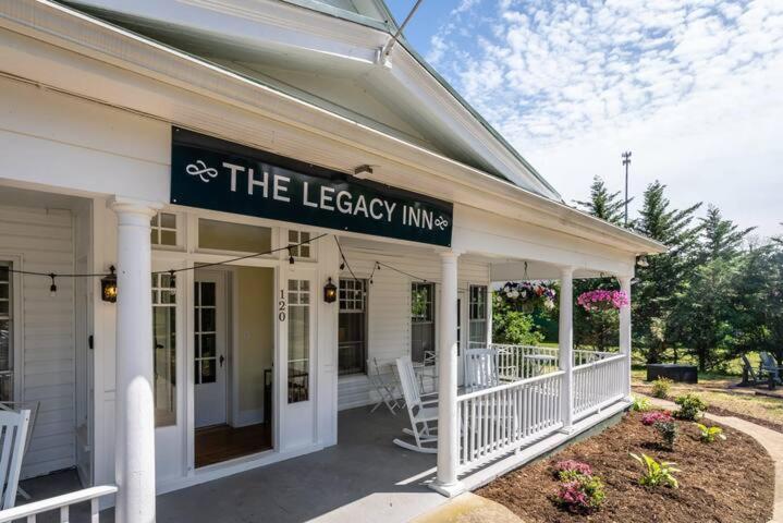 The Legacy Inn ลูเรย์ ภายนอก รูปภาพ